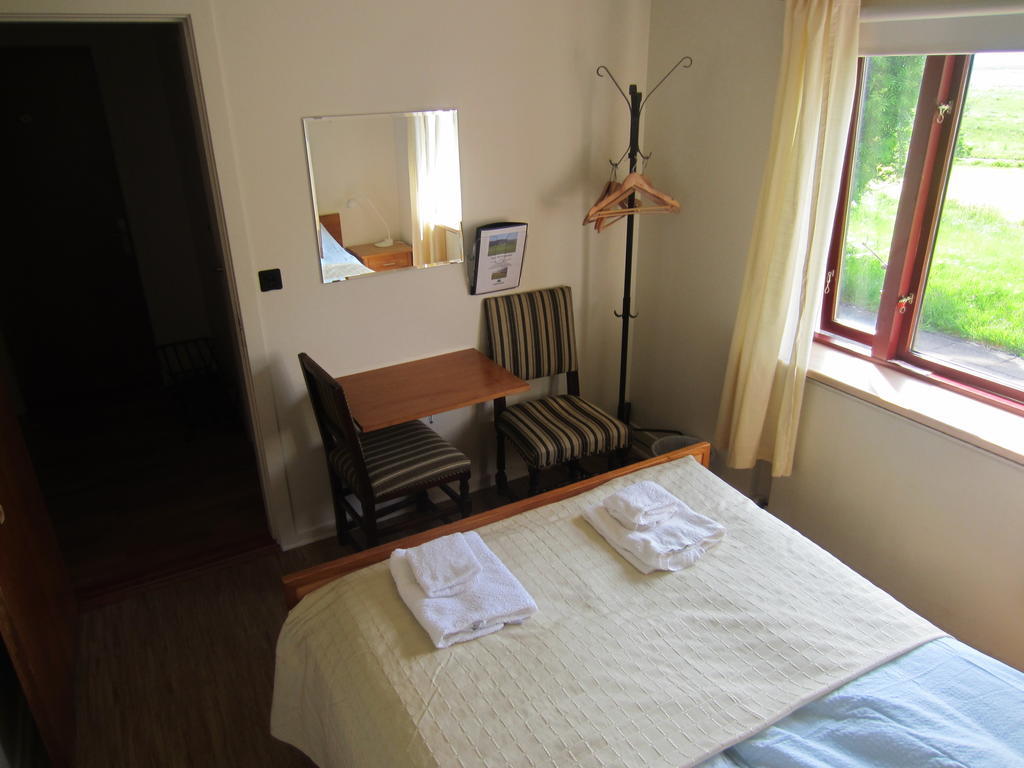 Nes Guesthouse Reykholt  Rom bilde